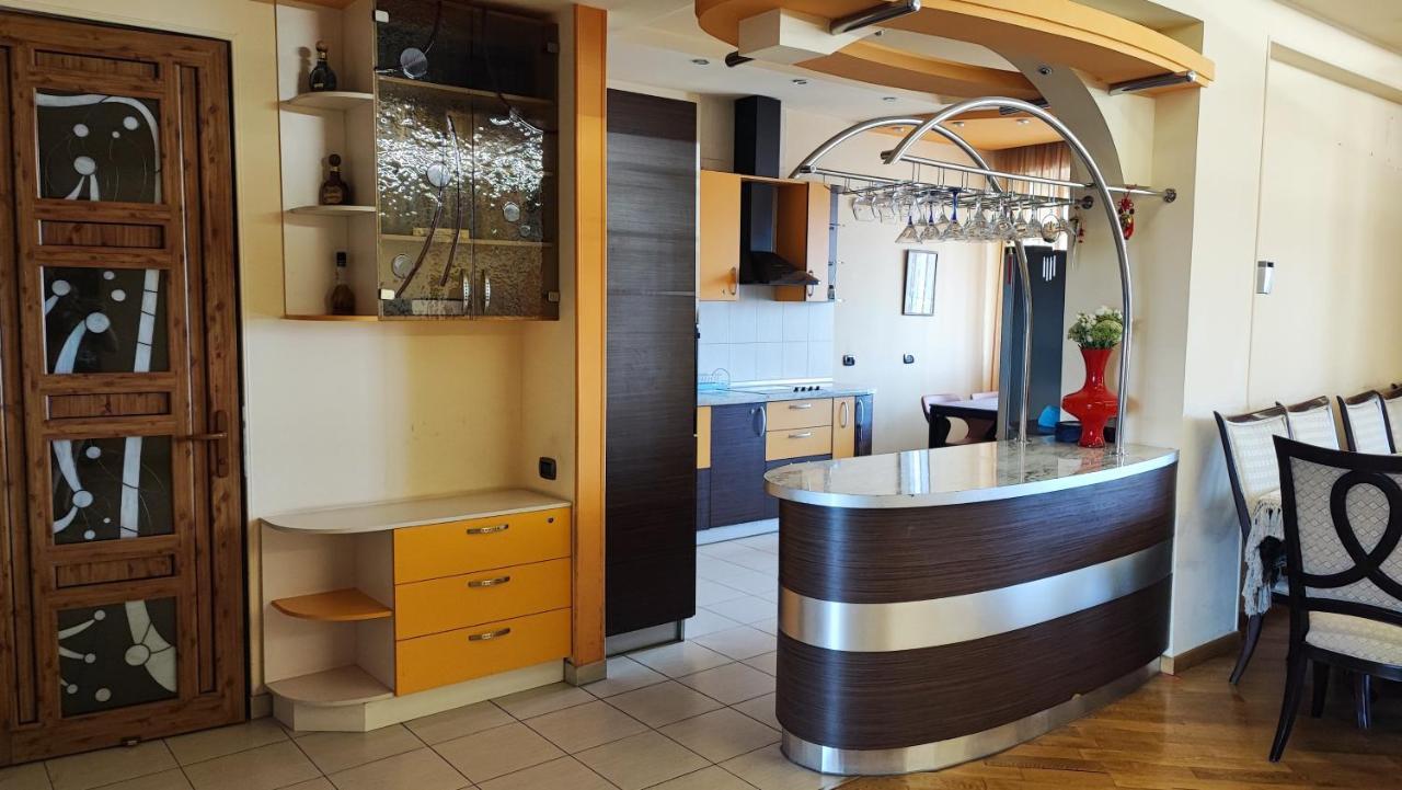 Luxury Apartment In The City Heart يريفان المظهر الخارجي الصورة